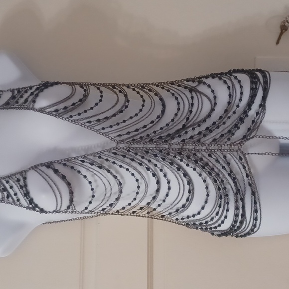 Coachella Bound Beaded Chain Vest - Picture 4 of 6